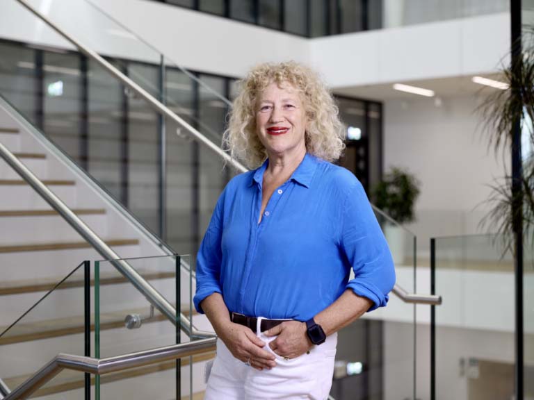 Prof. Eva Segelov