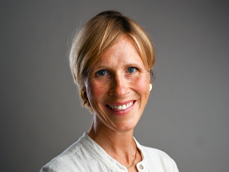 Prof. Anke Augspach