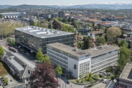 Blick von oben auf das Gebäude der zmk bern