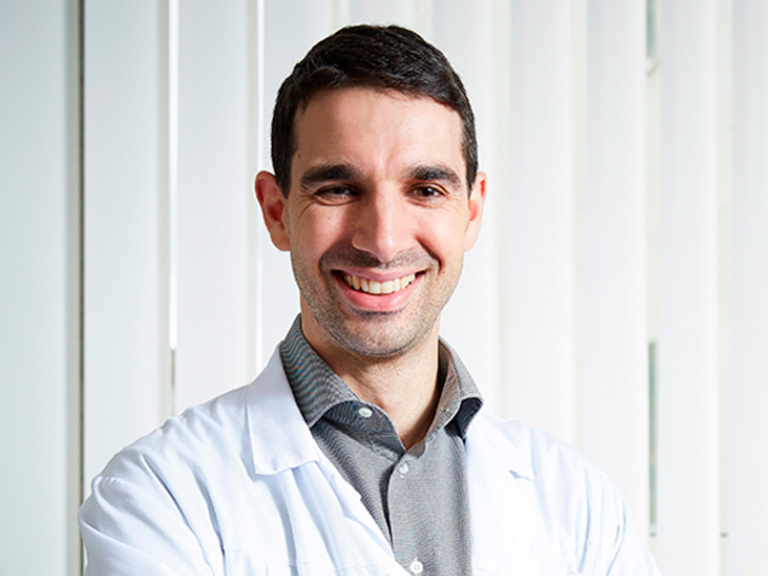 Prof. Reto Auer